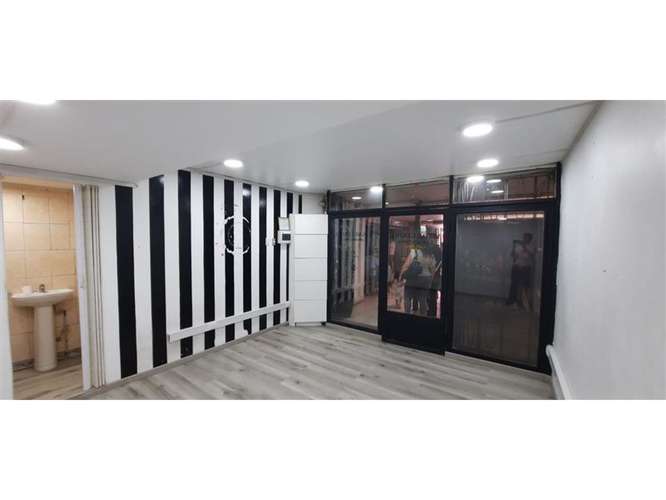 VENTA Local Comercial con Baño Escuela Militar Las Condes