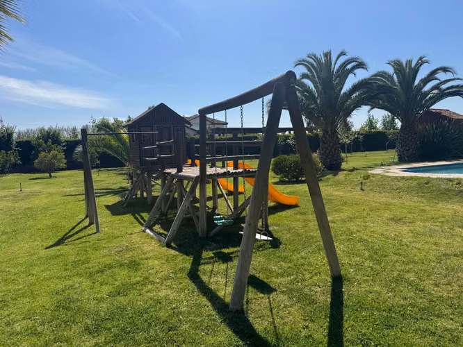 OPORTUNIDAD UNICA 422M2 5040 M2 TERRENO EN CONDOMINIO