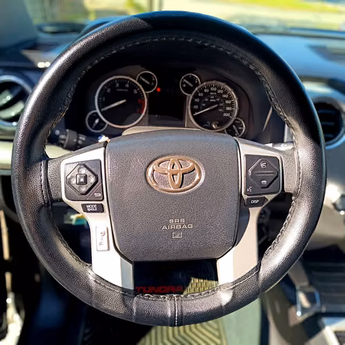 TOYOTA TUNDRA 2015 AUTOMÁTICA