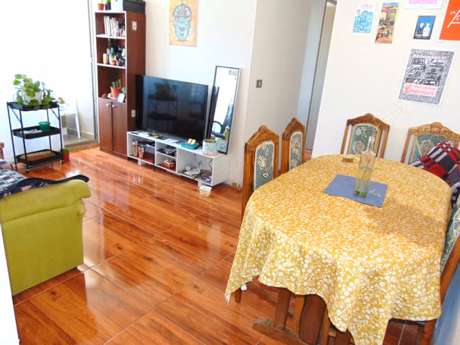 Vendo Departamento 70 m2, 3 Habitaciones, Barrio Inglés
