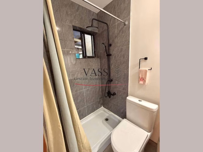 VASS vende casa 3D 3B en sector Valencia, Quilpué