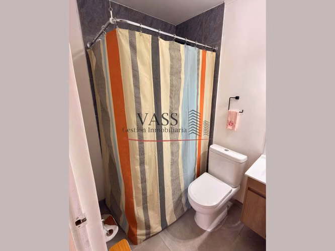 VASS vende casa 3D 3B en sector Valencia, Quilpué