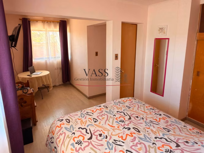 VASS vende casa 3D 3B en sector Valencia, Quilpué