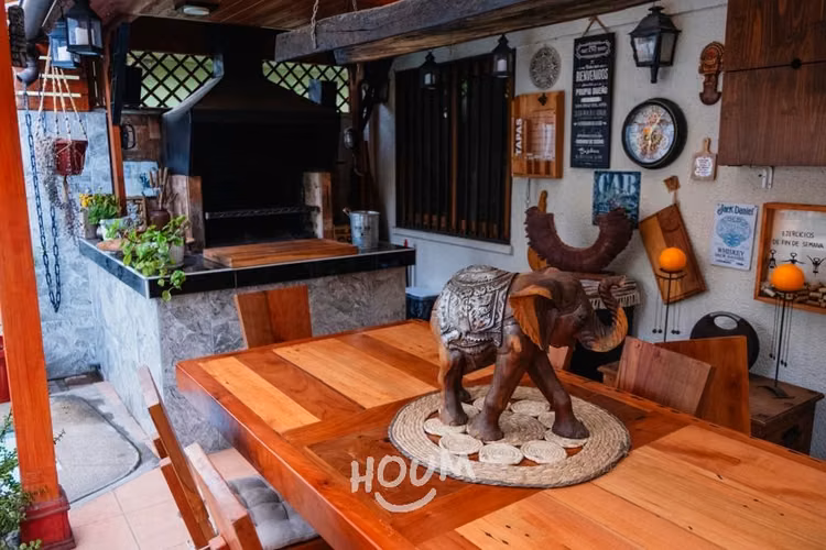 Casa en Avenida Mariano Sánchez Fontecilla