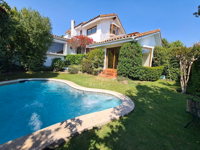 Casa en sector residencial con preciosa vista