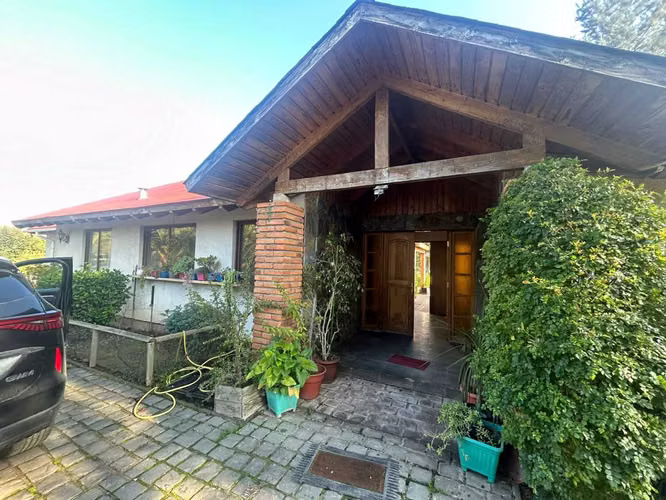 Arriendo Casa En Parcela 3d+3b+3e (123814)