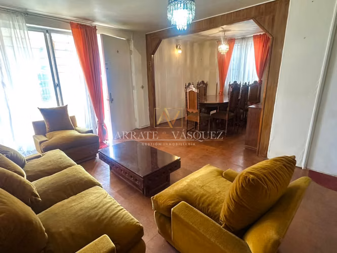 Venta Casa en Denavi Sur a pasos Biotrén