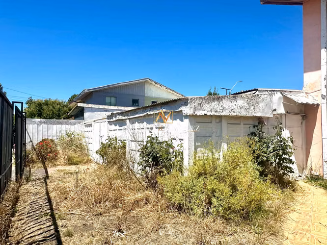 Venta Casa en Denavi Sur a pasos Biotrén