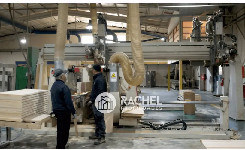 VENTA DE PLANTA INDUSTRIAL DE MUEBLES Y PUERTAS FUNCIONANDO