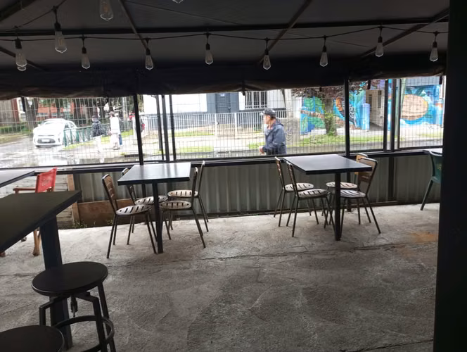 EXCELENTE OPORTUNIDAD, SE VENDE PROPIEDAD COMERCIAL