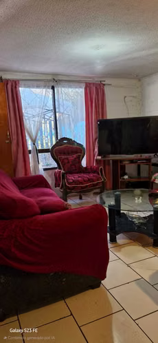 Vende Casa en Pte Alto , Los Robles  (123861)