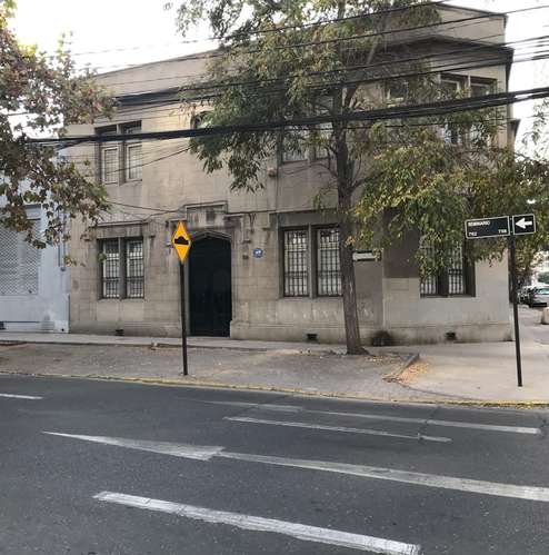 CASA Casona apta para microempresa familiar u oficina - Imagen 1