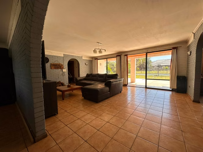 SE VENDE HERMOSA PARCELA, BUIN