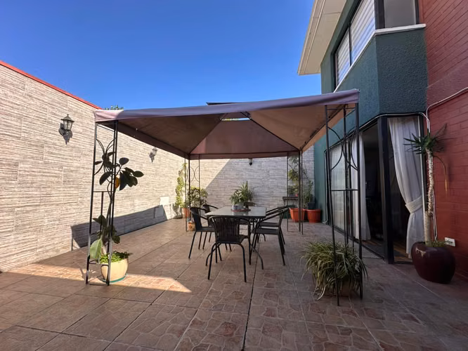 EN VENTA HERMOSA CASA EN MAIPÚ