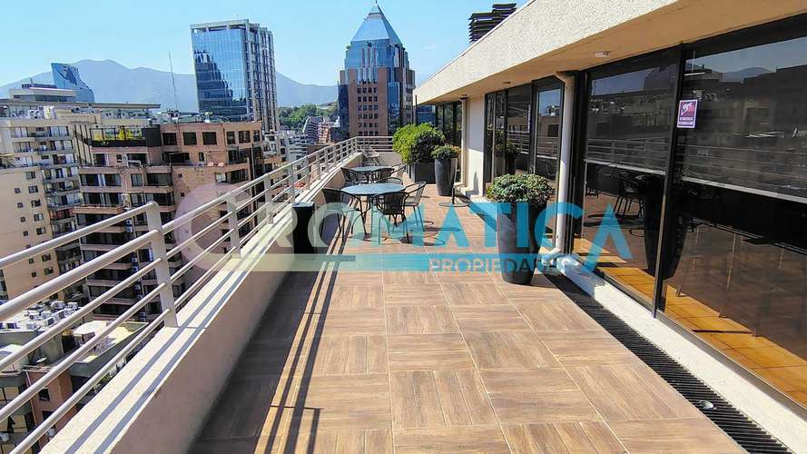 Depto. en venta amoblado con estacionamiento, Las Condes - Imagen 18