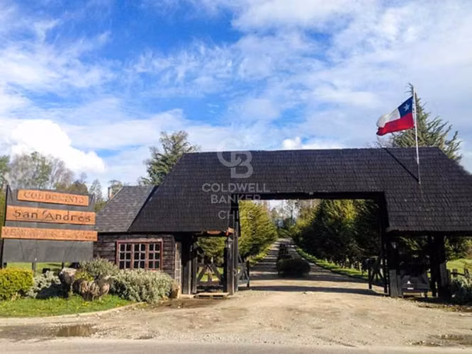 Exclusiva en Futrono: Vista al lago y acceso a playa