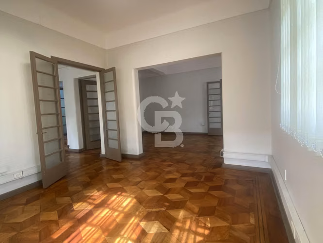 Casa a solo tres cuadras del Metro Inés de Suárez