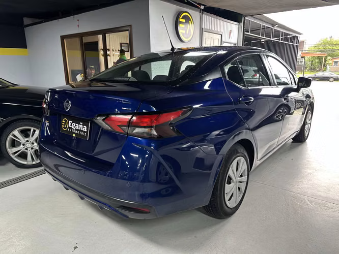 NISSAN VERSA 2022 AUTOMÁTICO - Imagen 4