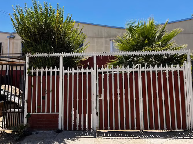 Venta Propiedad en Calle Los Almendros Comuna de Lampa.