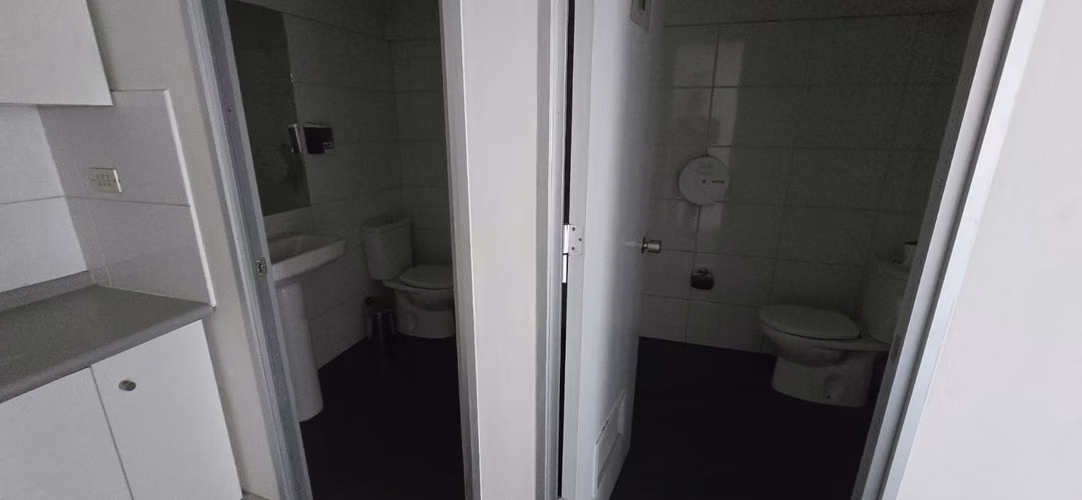 Cochrane, a pasos de plaza Sotomayor
