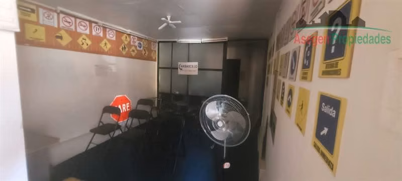 LOCAL COMERCIAL Casa en venta en Avenida Copayapu, esquina Henriquez.