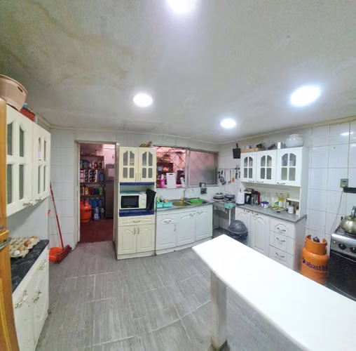 Casa con habitaciones independientes  (124701)