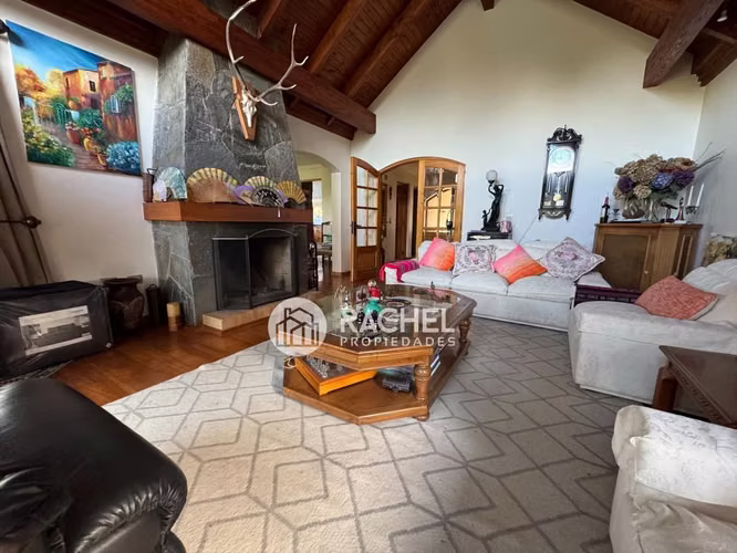 EN VENTA HERMOSA Y AMPLIA CASA EN PARCELA SECTOR CAMINO BOTROLHUE - Imagen 4