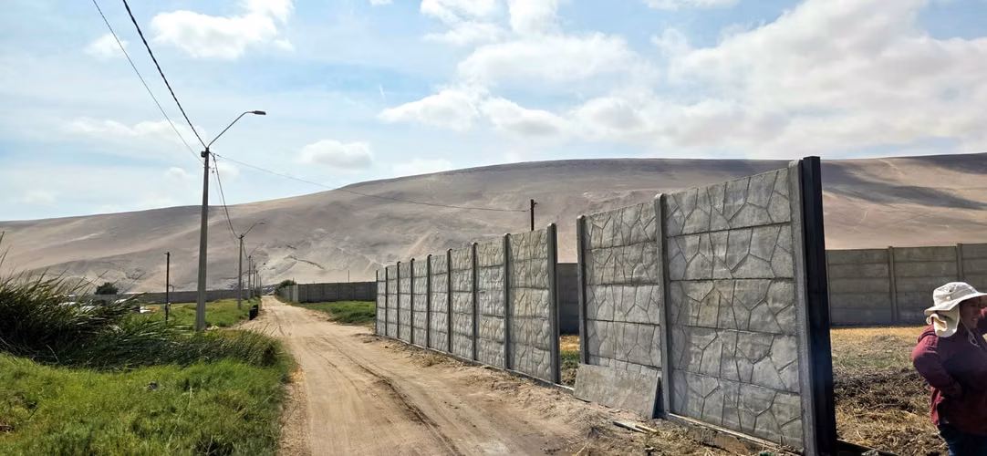 TERRENO KILOMETRO 12 VALLE DE LLUTA, CON CIERRE PERIMETRAL AGUA LUZ