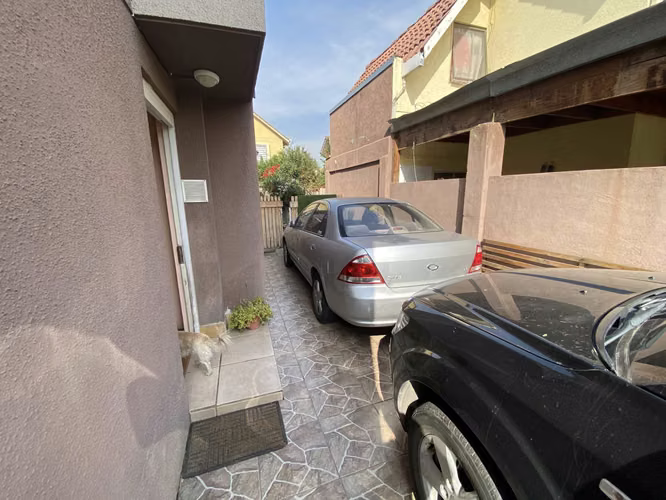 Vendo Excelente Casa 4 dormitorios Valle Grande. Lampa
