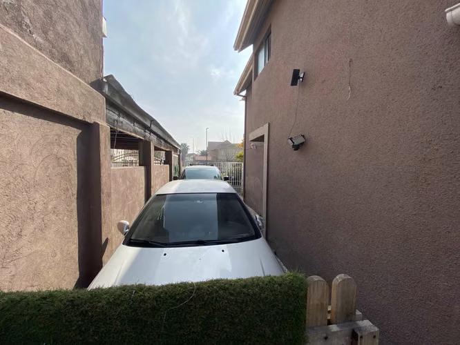 Vendo Excelente Casa 4 dormitorios Valle Grande. Lampa