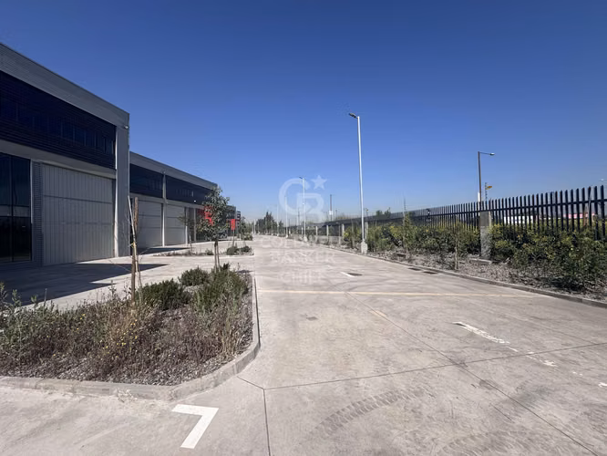 Bodega Premium en Lampa: Acceso y Seguridad 24/7