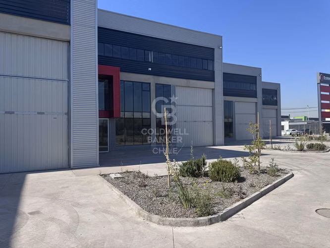 Bodega Premium en Lampa: Acceso y Seguridad 24/7