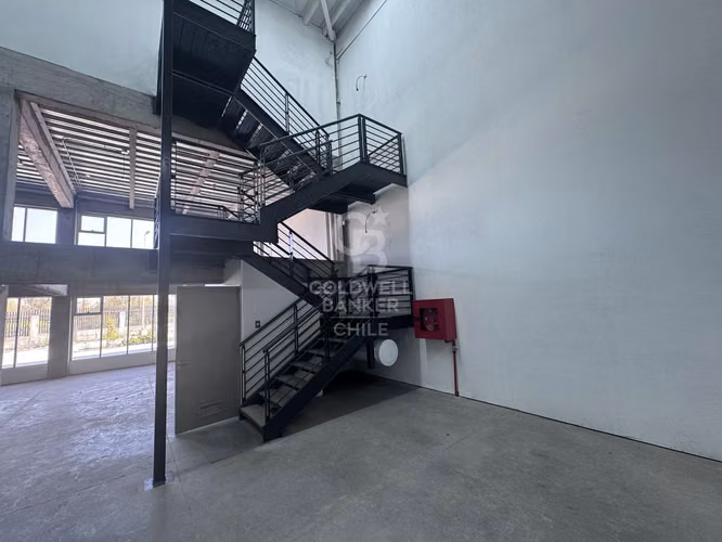 Bodega Premium en Lampa: Acceso y Seguridad 24/7
