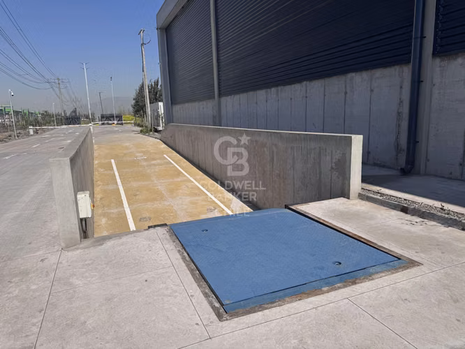 Bodega Premium en Lampa: Acceso y Seguridad 24/7