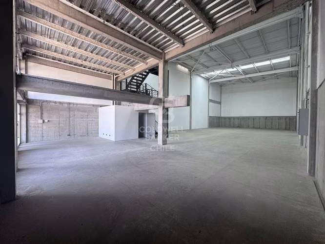 Bodega Premium en Lampa: Acceso y Seguridad 24/7
