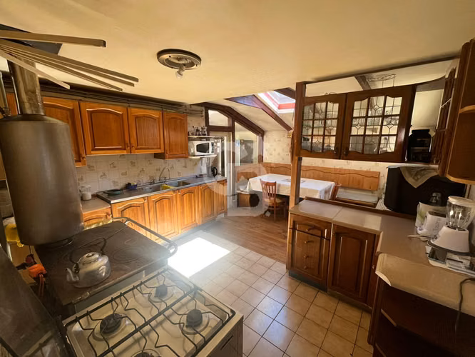 Casa versátil en avenida principal para ideal instituciones - Imagen 9