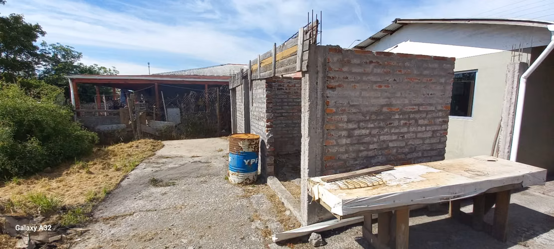 Vendo Casa en Villa el Eucaliptus, Sector Monterilla - Teno