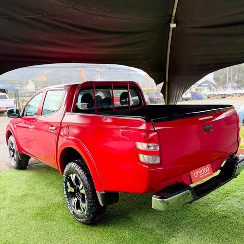 Mitsubishi L200 KATANA CRT 4X4 (2017)