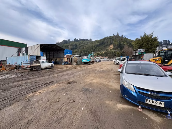 Gran Terreno Comercial/ Industrial Collao/ General Bonilla