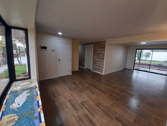 SE VENDE AMPLIA CASA EN  SECTOR JULIO DURÁN
