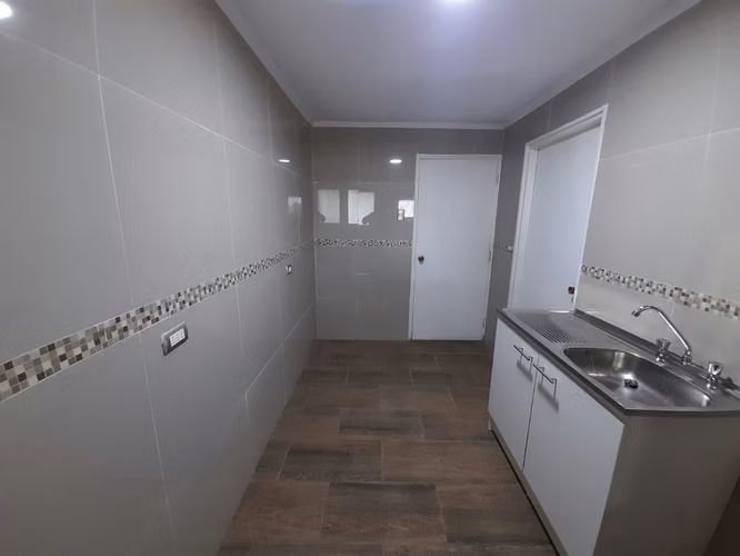 SE VENDE AMPLIA CASA EN  SECTOR JULIO DURÁN