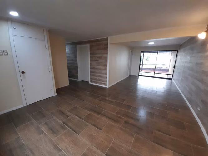 SE VENDE AMPLIA CASA EN  SECTOR JULIO DURÁN