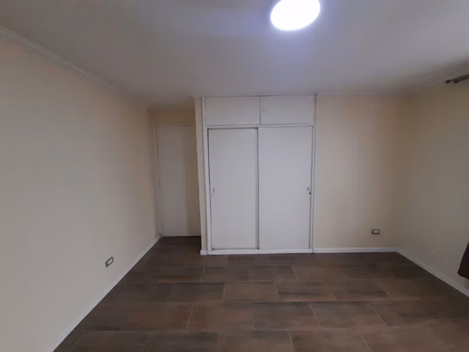 SE VENDE AMPLIA CASA EN  SECTOR JULIO DURÁN