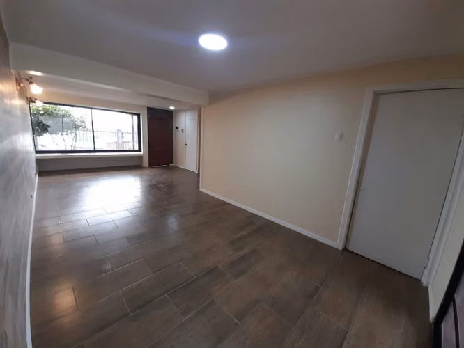 SE VENDE AMPLIA CASA EN  SECTOR JULIO DURÁN