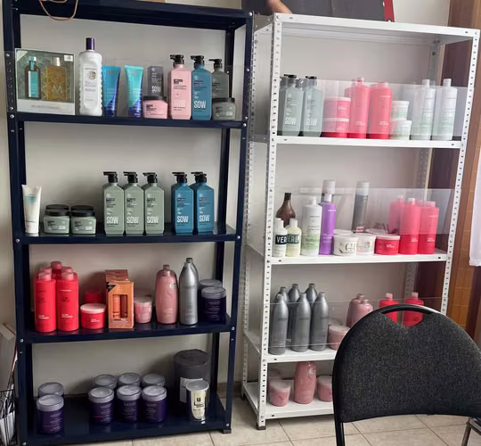 Vendo Artículos Peluquería y Hogar Usado Buen Estado