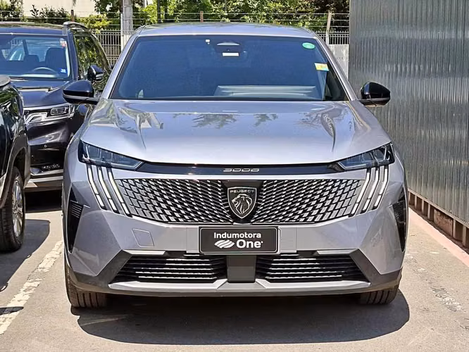 PEUGEOT 3008 HYBRID 2025