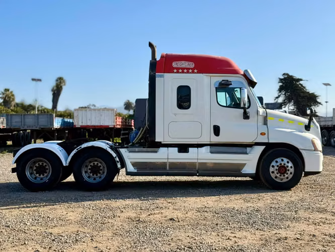 2016 Tractocamion Freightliner Cascadia 125 – con Kit Hidráulico