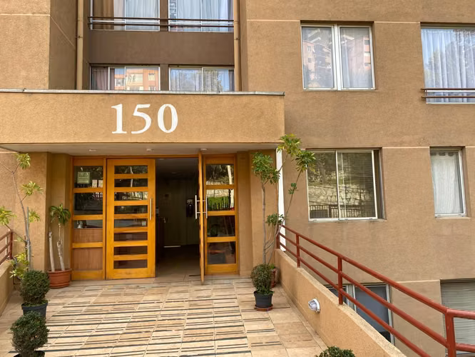 Acogedor Dpto. Remodelado cerca de Universidades