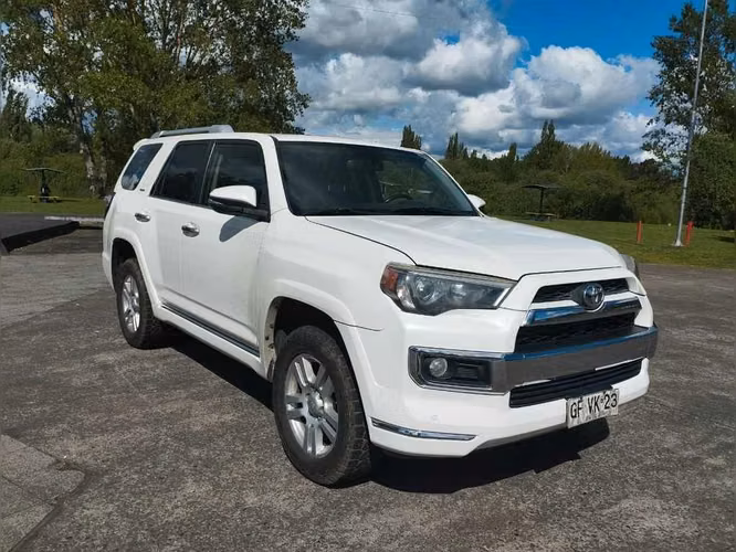 TOYOTA 4RUNNER  2014
