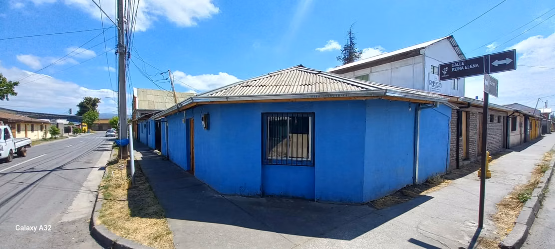 Se Vende Amplia Propiedad Esquina en Molina - Imagen 16